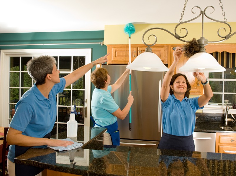 Профессиональная уборка домов в Рубцовске в октябре